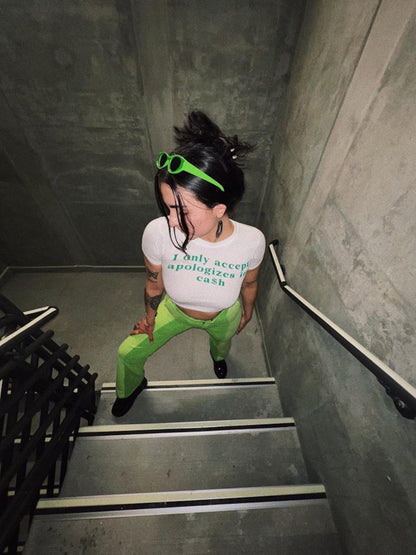 Only accept apologies in cash tee