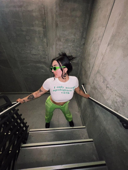 Only accept apologies in cash tee